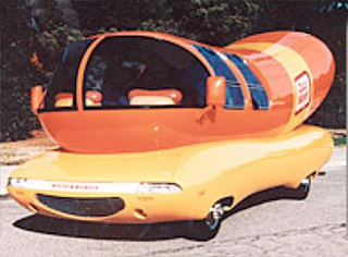 Illustration for article titled Ten-Pack Of Dogs: History Of The Wienermobile